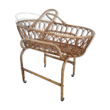 Rattan cradle with its support