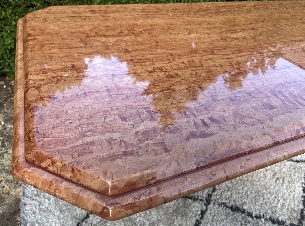 Large dining table in Rosso Alicante marble from the 70s-80s.