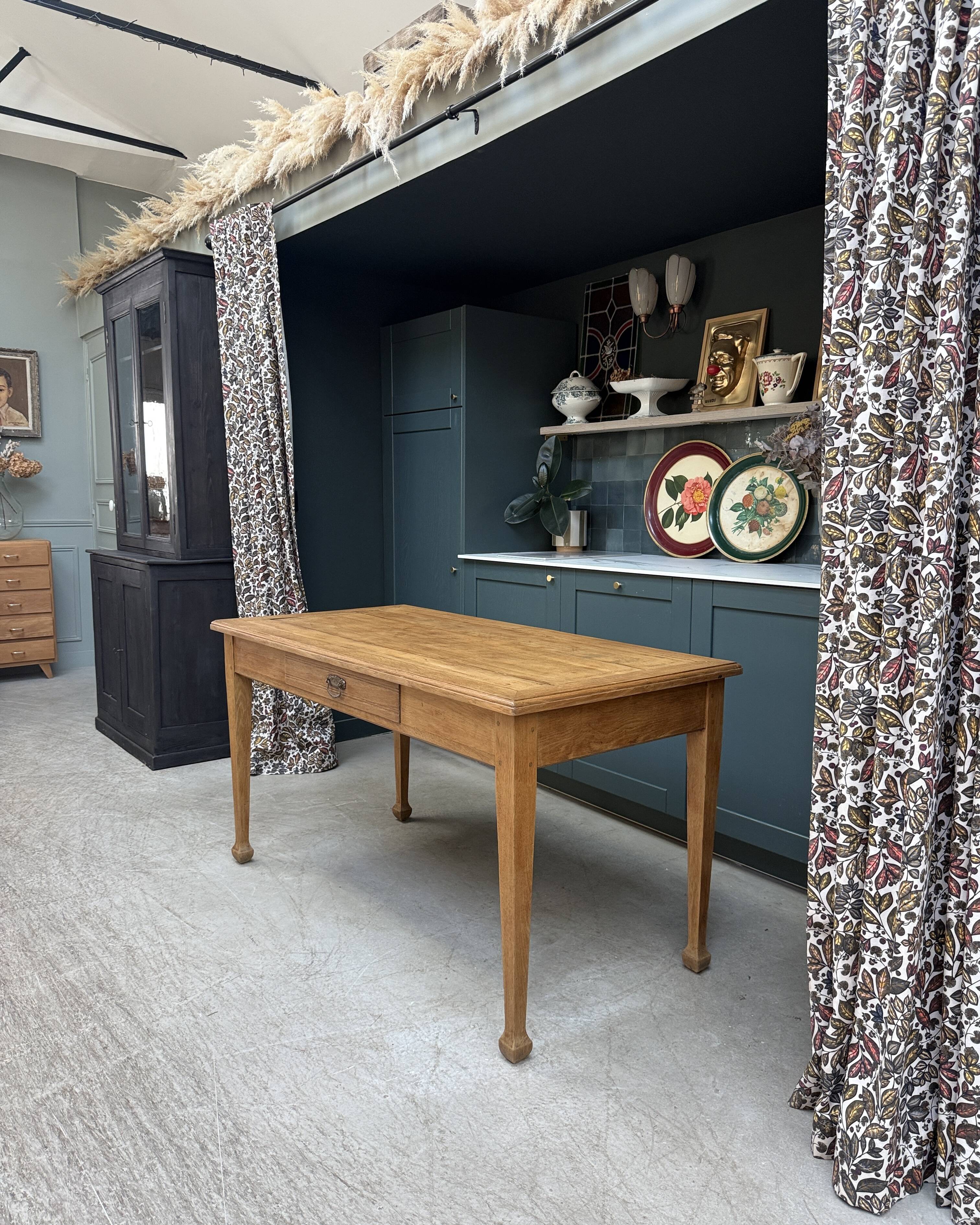 Antique solid oak table (renovated)