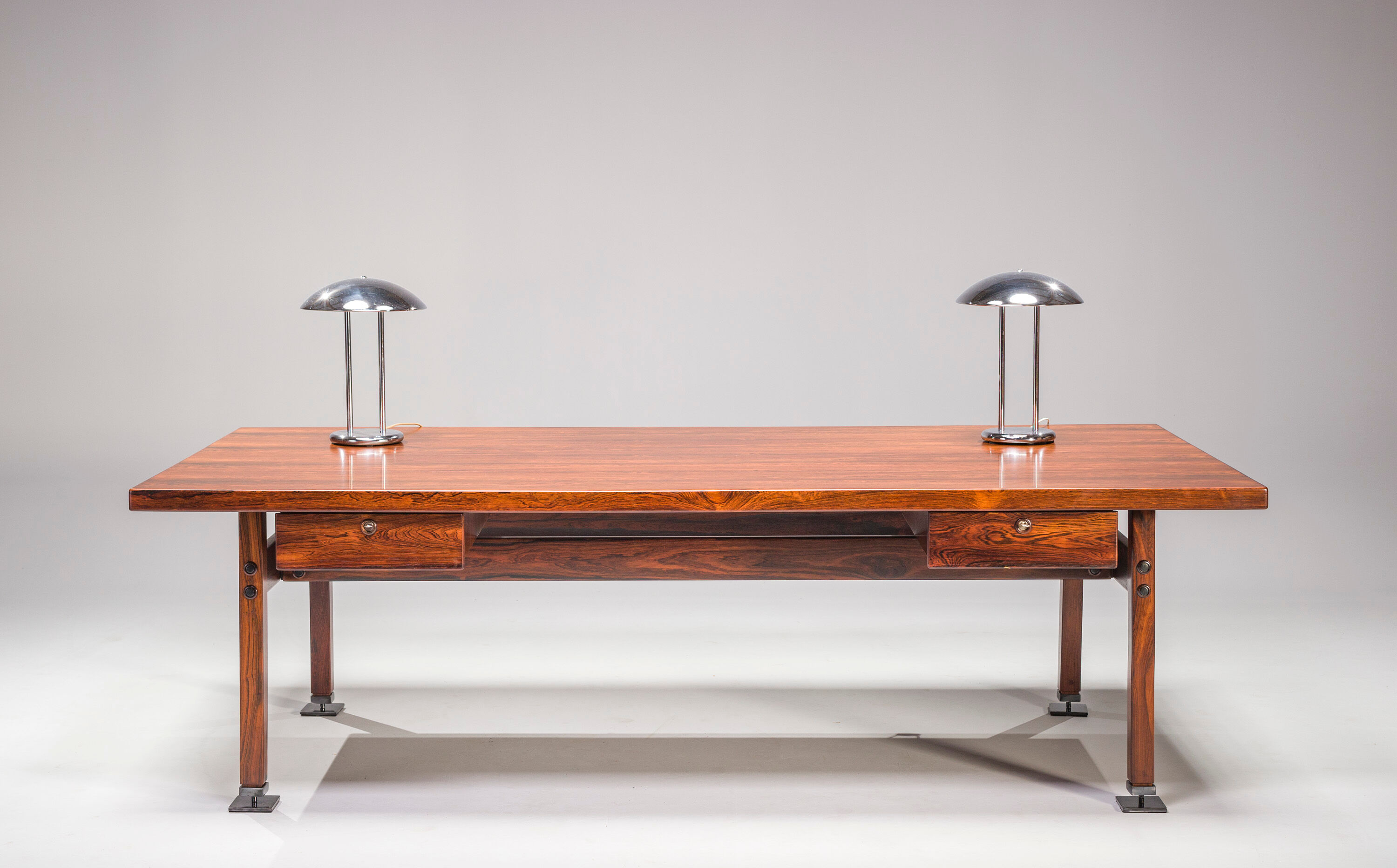 Mid-Century Modern Jacaranda Itamaraty Desk by Sergio Rodrigues for Oca, Brazil, 1960s