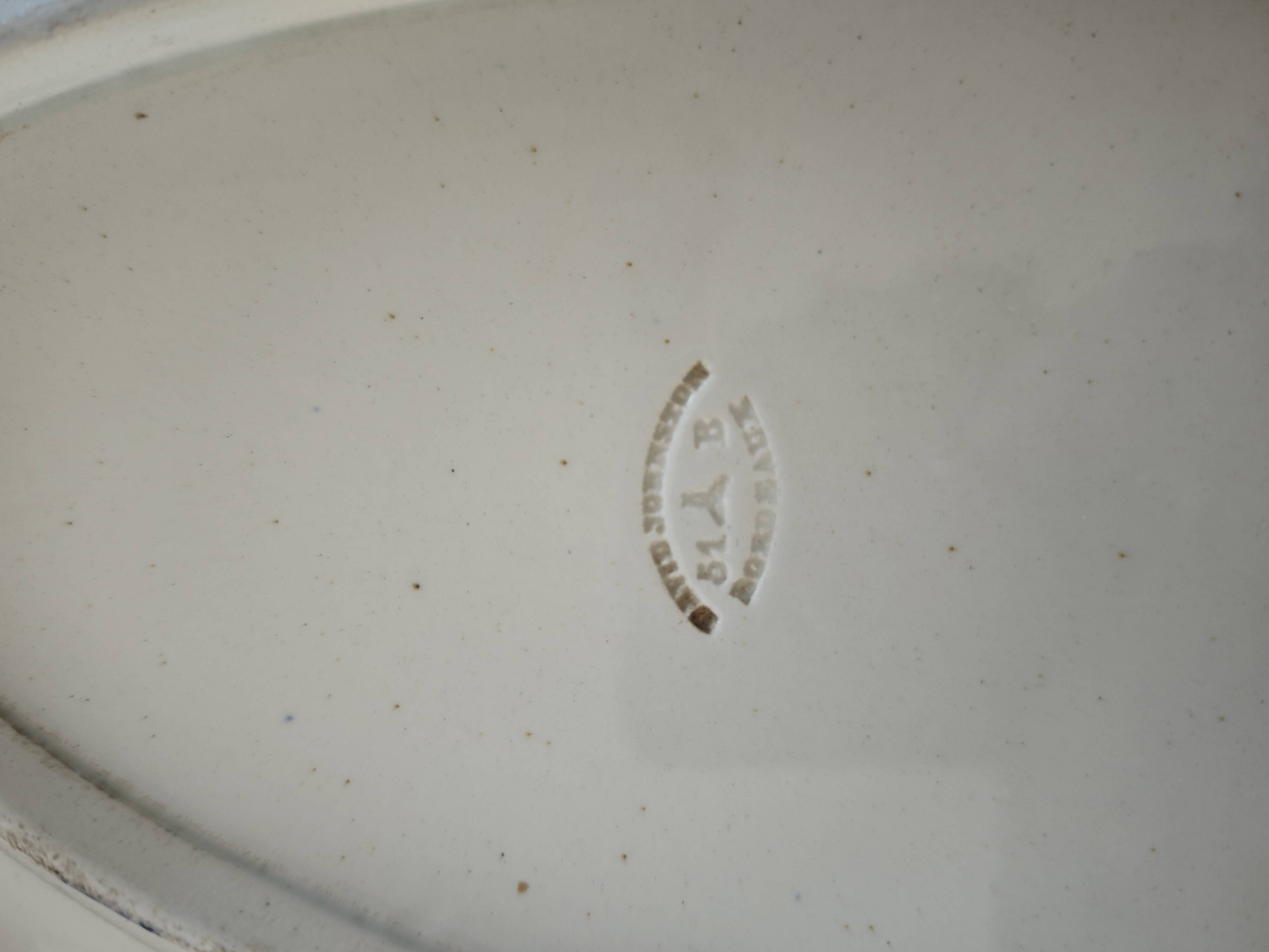 Oval plate David Johnston