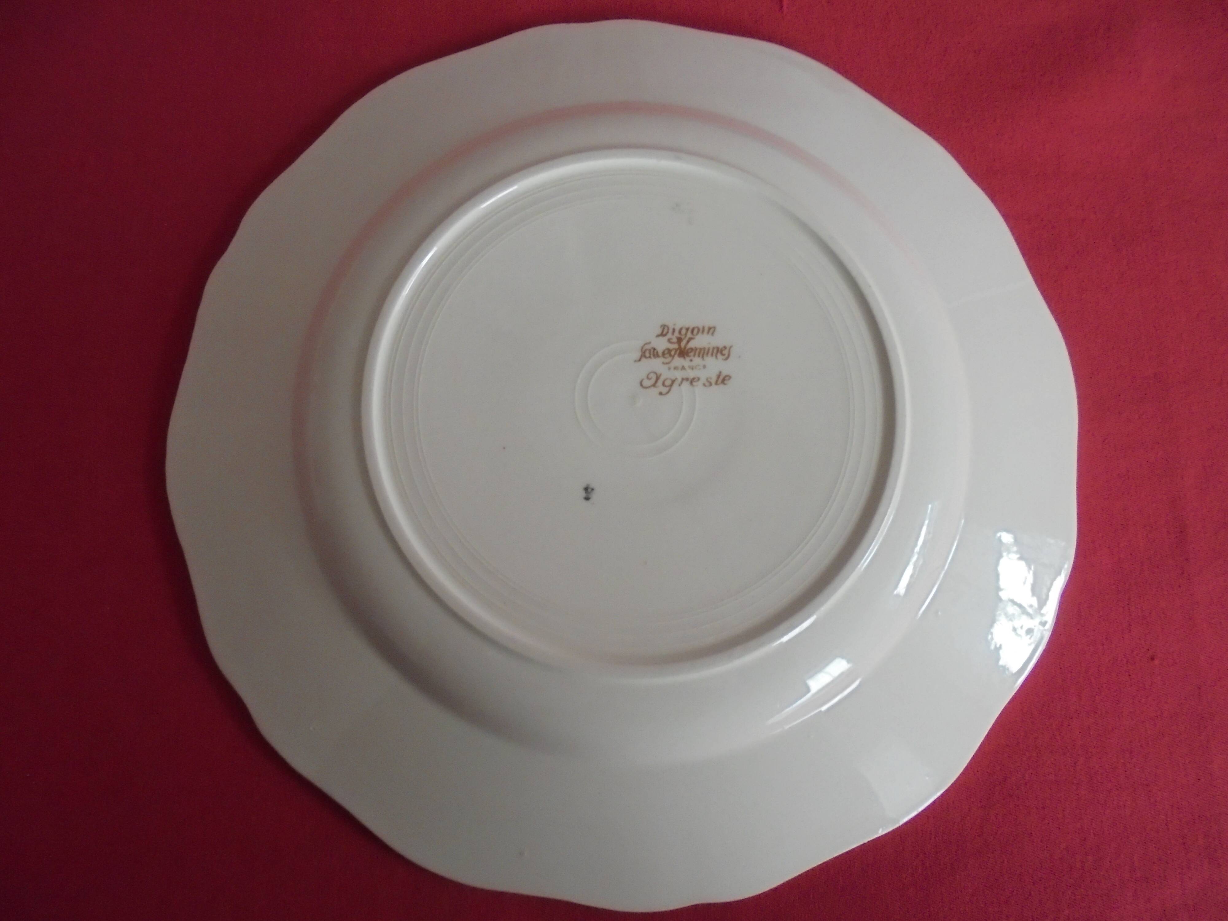 Lot 10 flat plates Digoin Sarreguemines Agreste