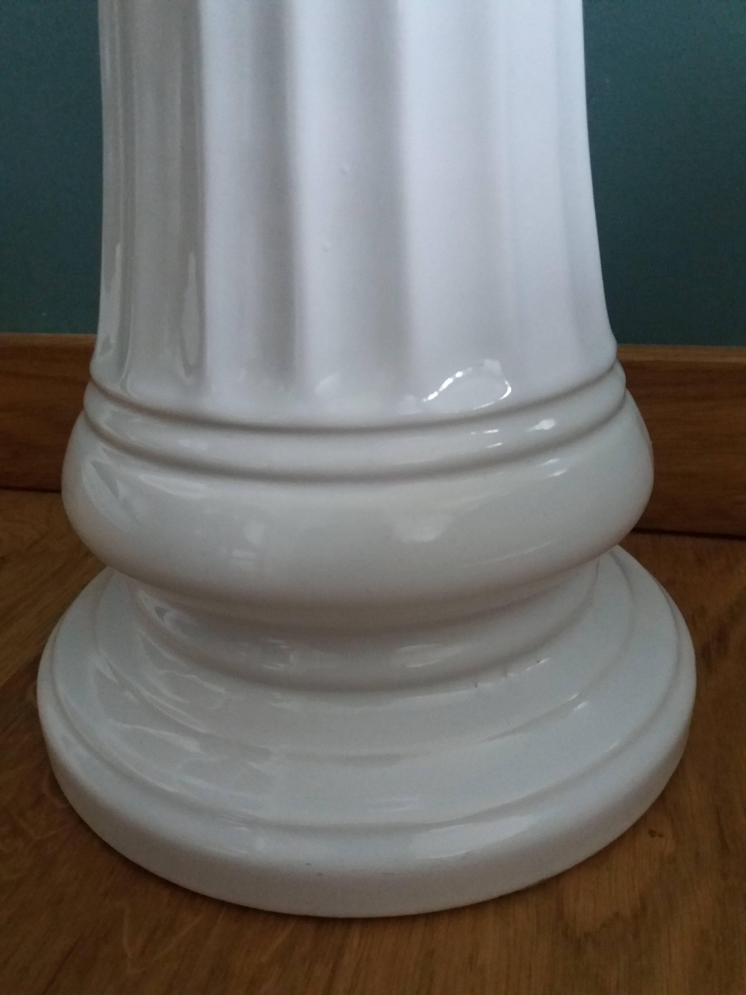 Ceramic column