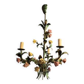 metal chandelier and porcelain flowers