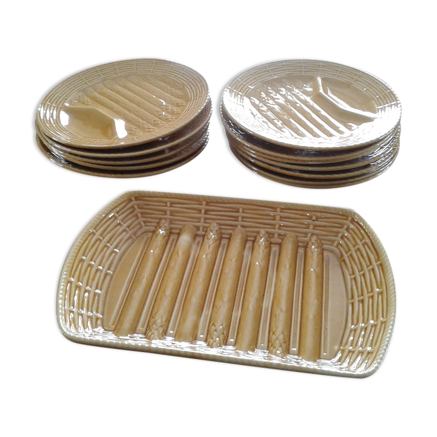 Service in Asparagus .12 plates and dish Sarreguemines