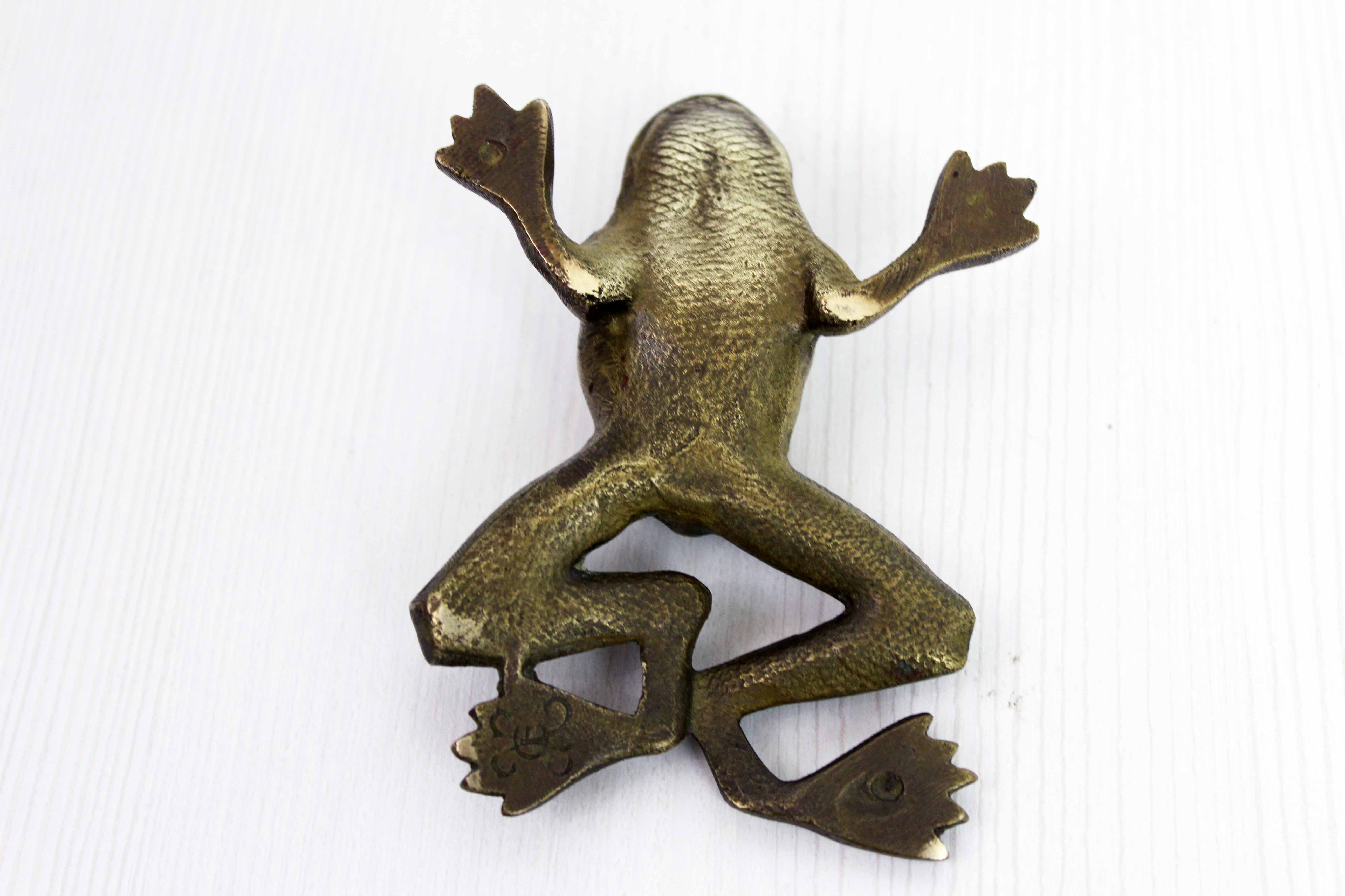 Bronze frog 50s