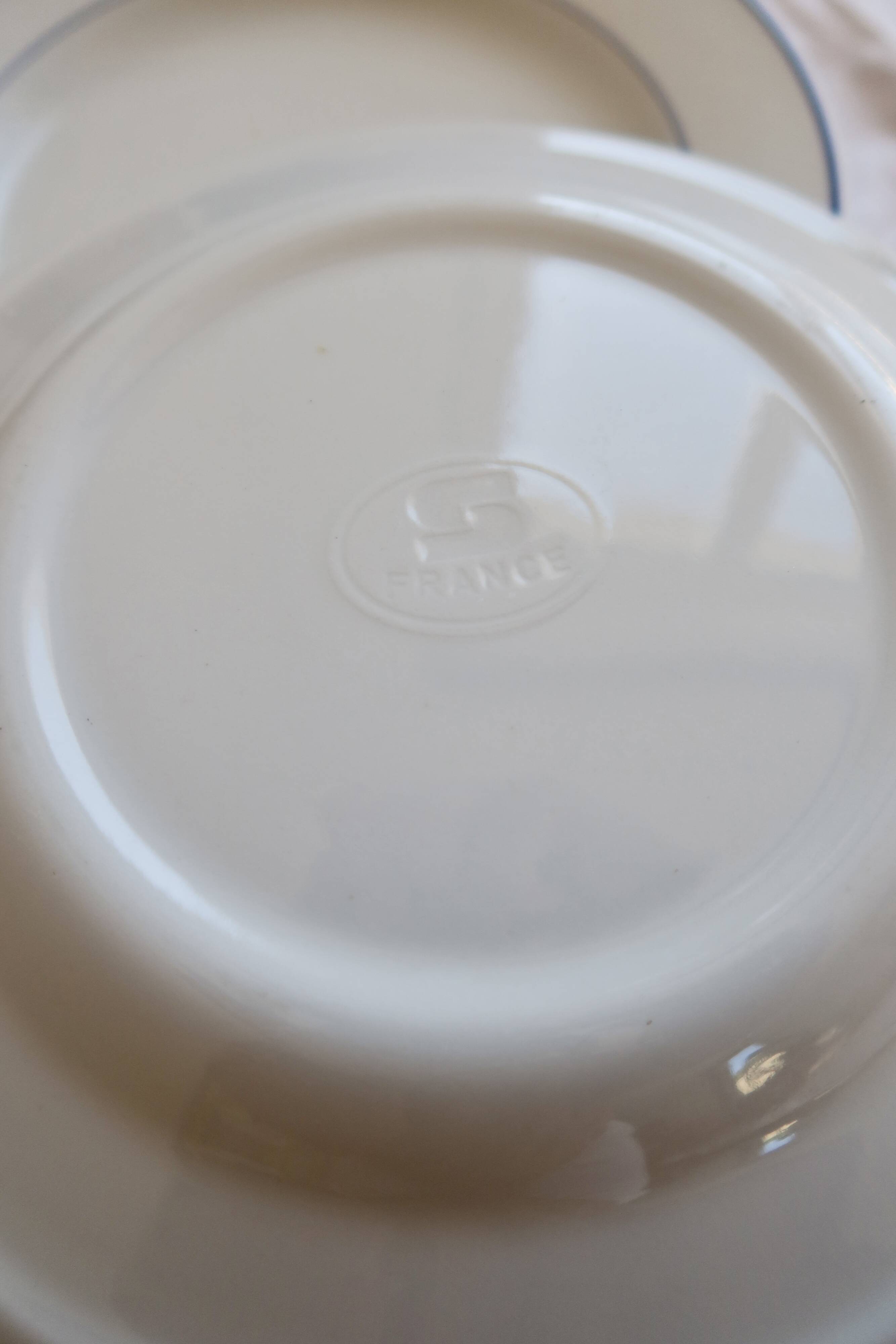 4 vintage flat plates porcelain Pyroblan Sarreguemines - Blue rim