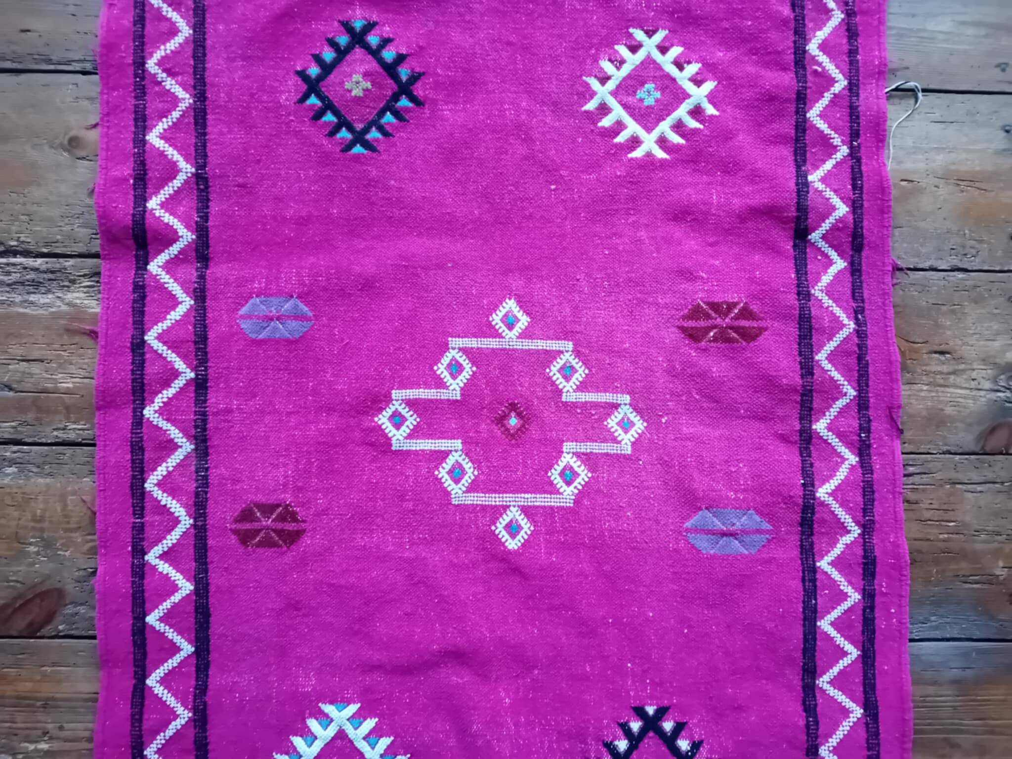 Handmade Berber Kilim 143x83cm