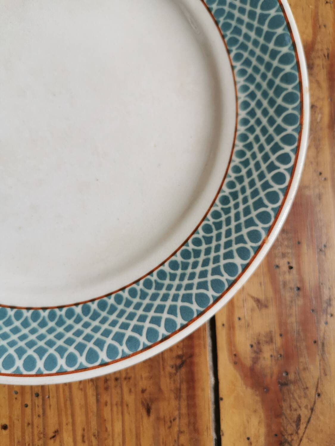 Mix of vintage dessert plates