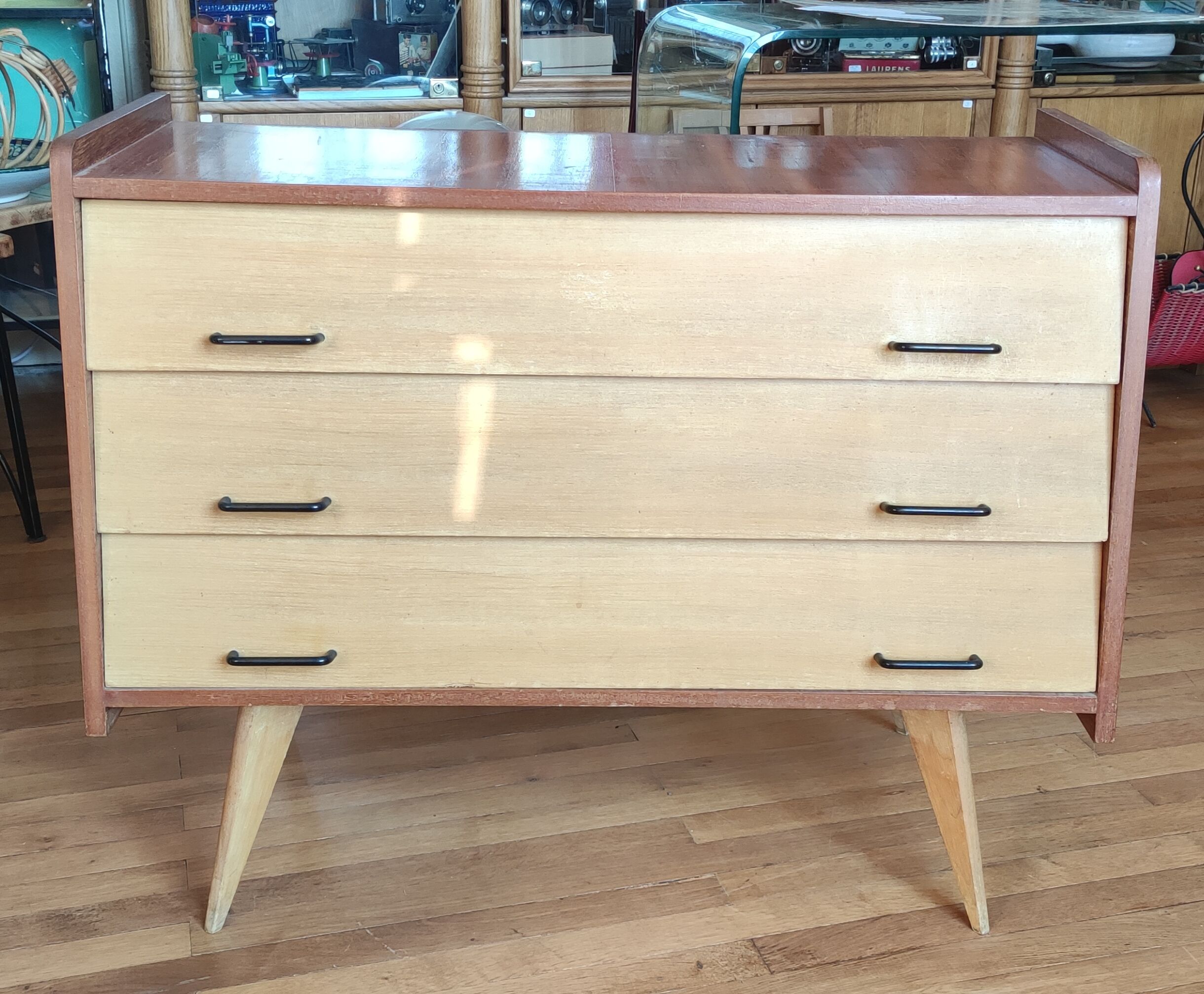 Dresser vintage compass feet