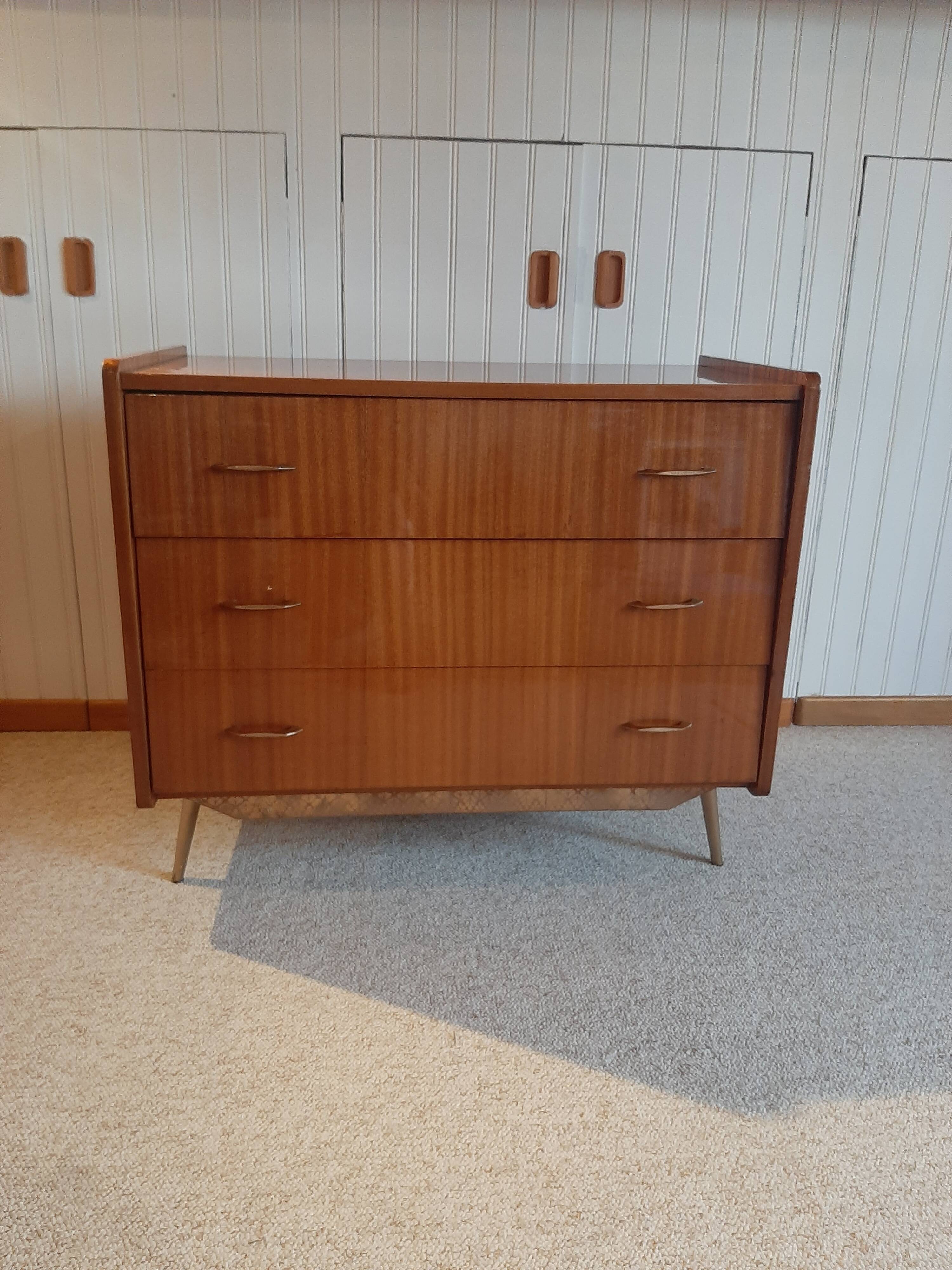 Vintage chest of drawers 3 drawers - varnished teak - Scandinavian style - retro patterns - 60s