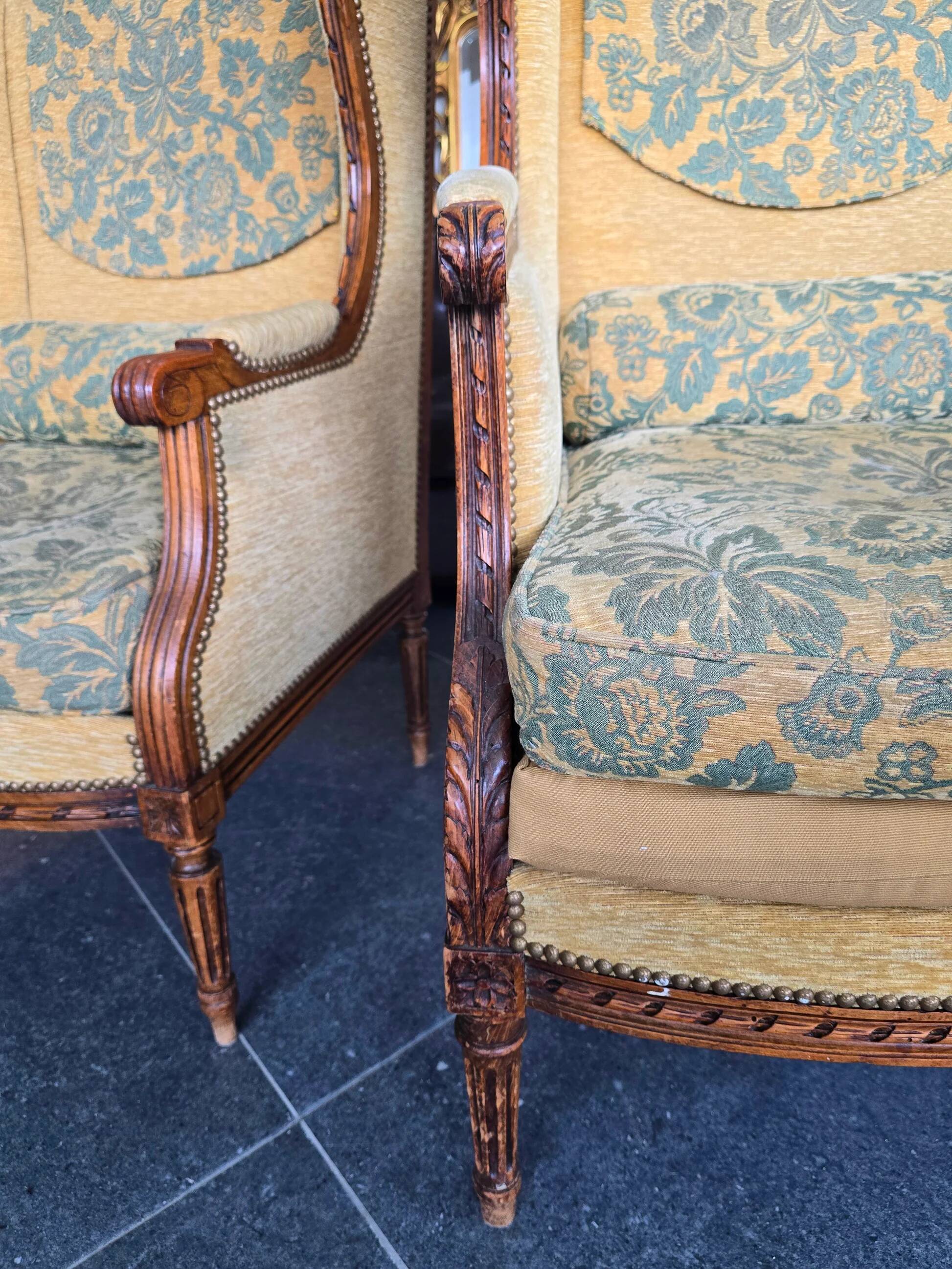 Louis XVI bergère armchairs, late 19th - early 20th century