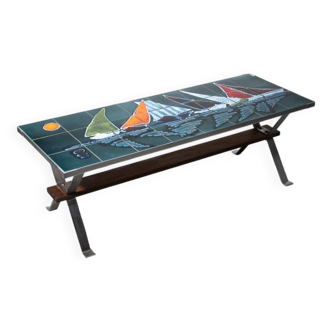 Table basse en céramique Adri représentant des voiliers des années 1960
