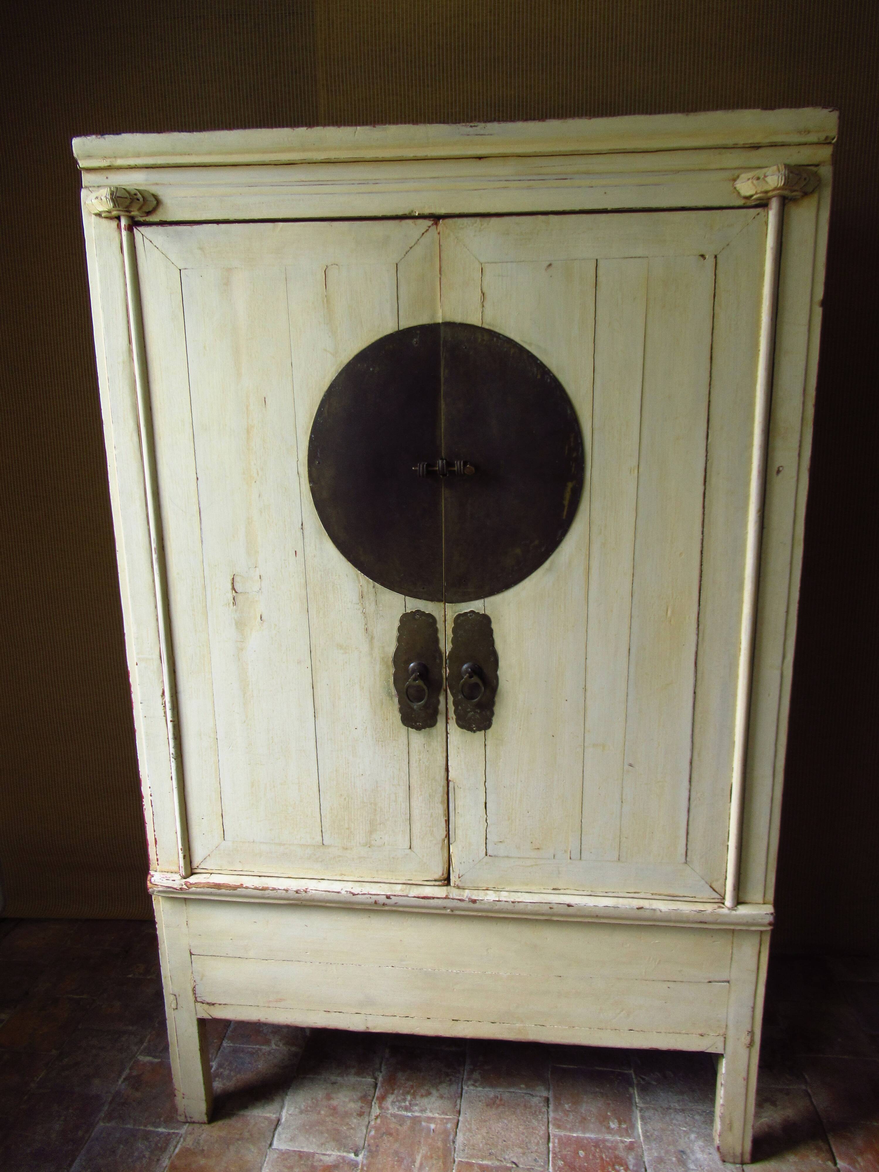 Chinese traditional wardrobe