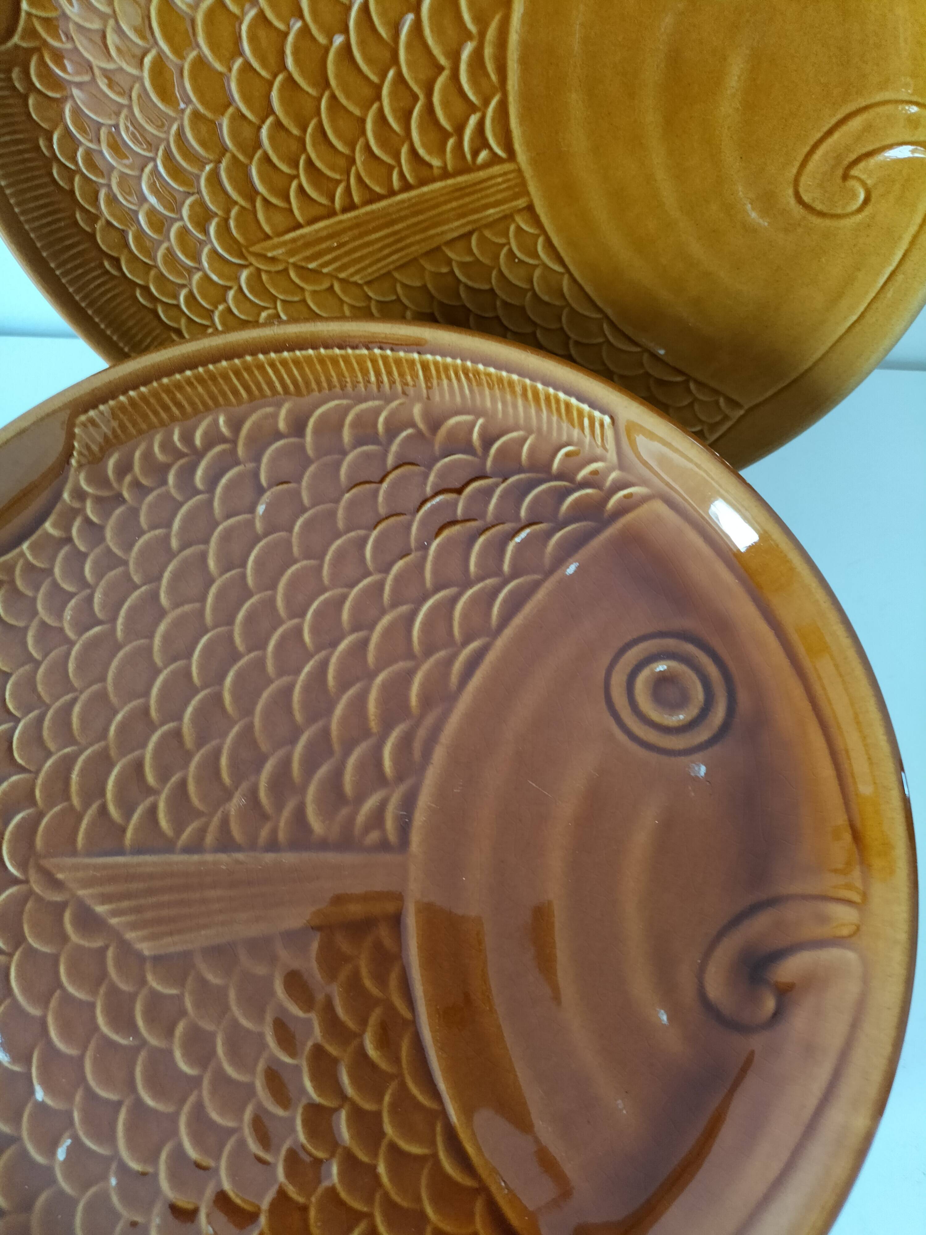 Sela Fish Barbotine Plate Set (Portugal)