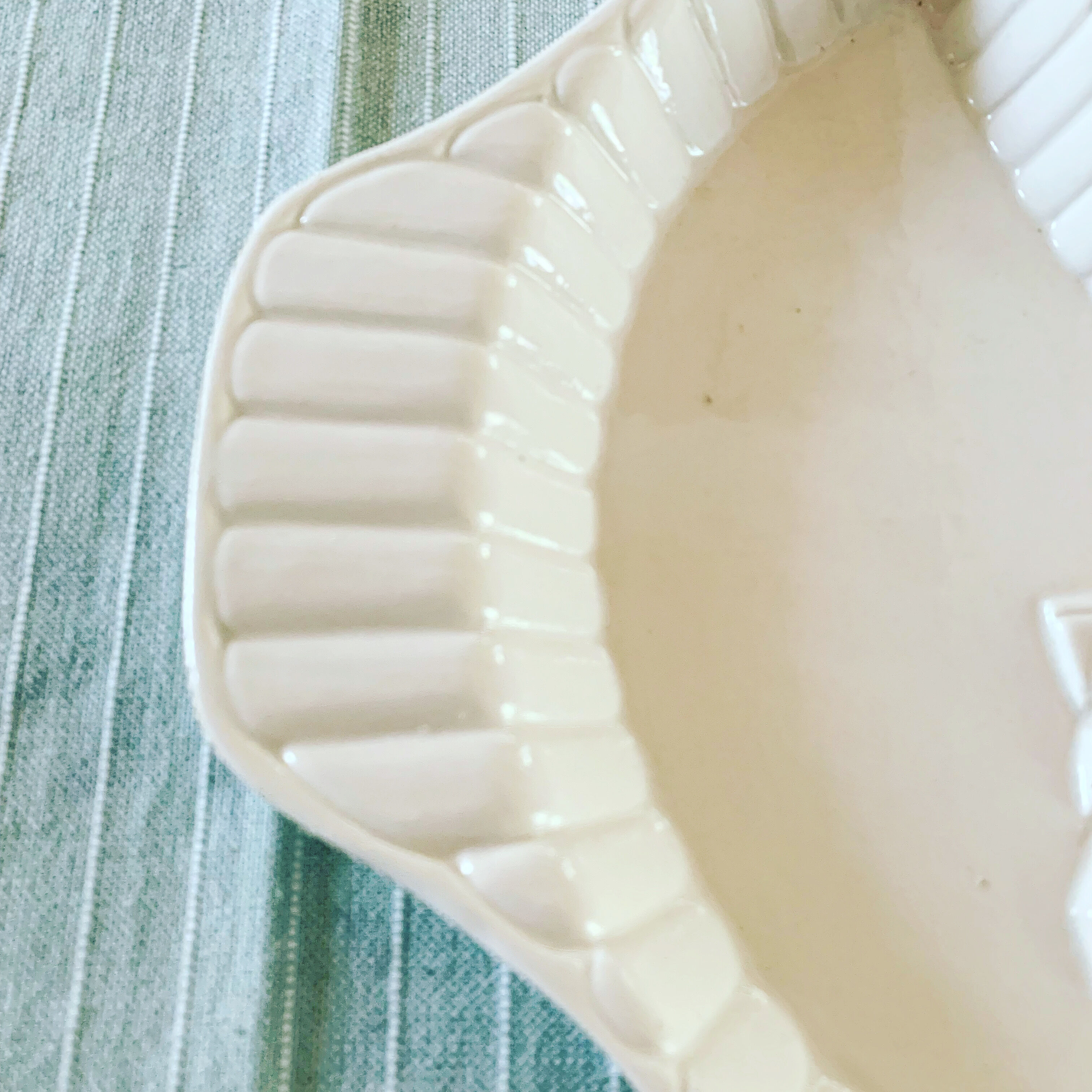 Porcelain asparagus dish