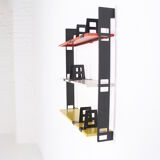Tomado pocket shelf with bookends