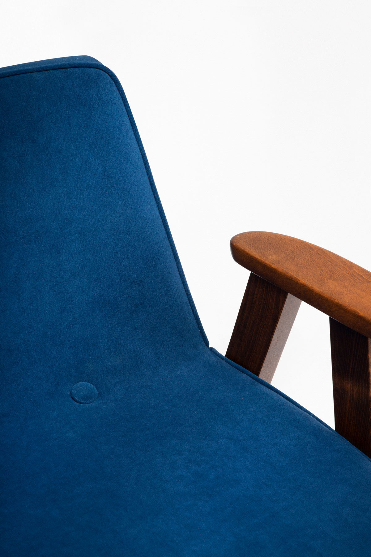 366 armchair / indigo velor