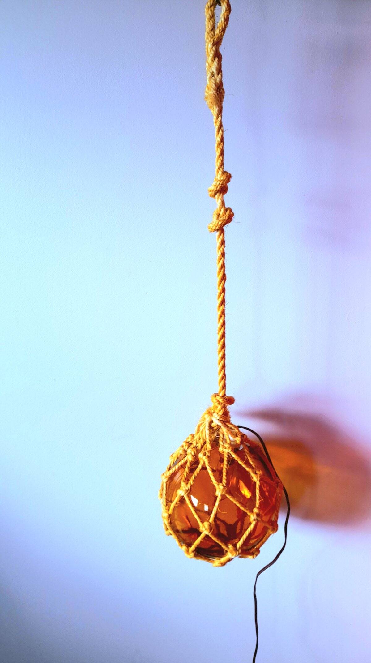 Floating fishing net lamp, diameter 20 cm.