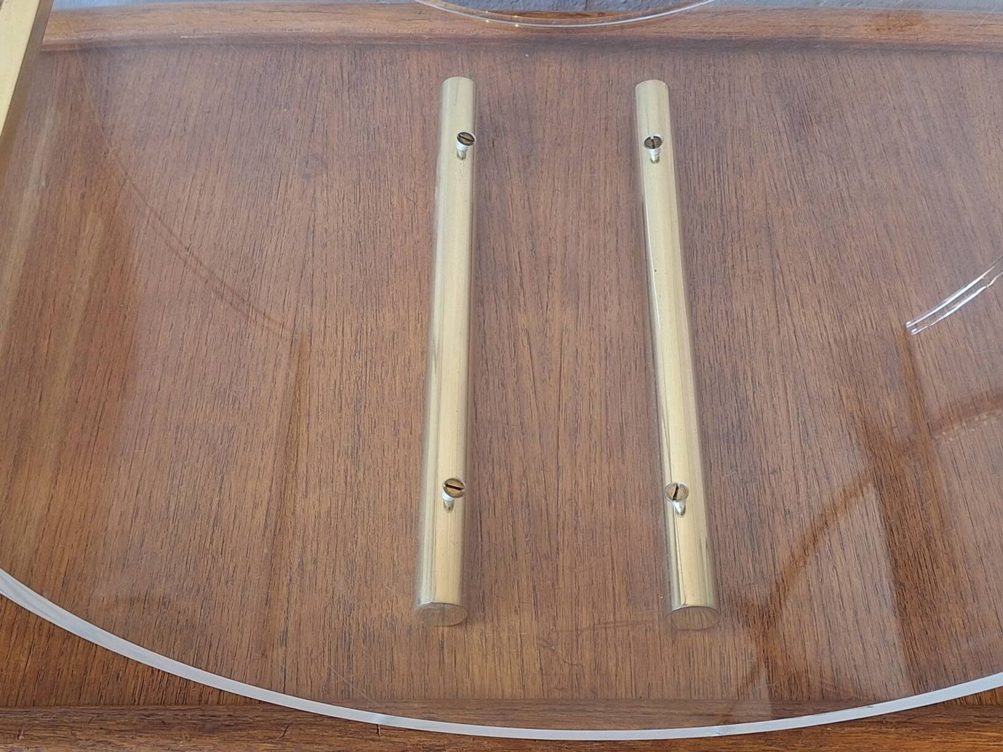 Italian magazine rack in acrylic and solid brass, 1970s