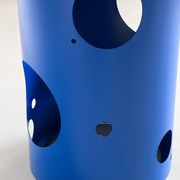 Table de salle à manger italienne contemporaine du XXIe siècle, silos, bleu électrique