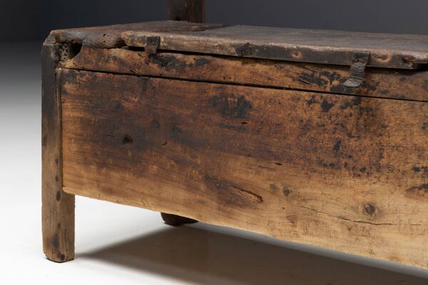 Banc Coffre Primitif Wabi Sabi, France, 19ème Siècle
