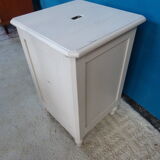 Buffet 19th to one door