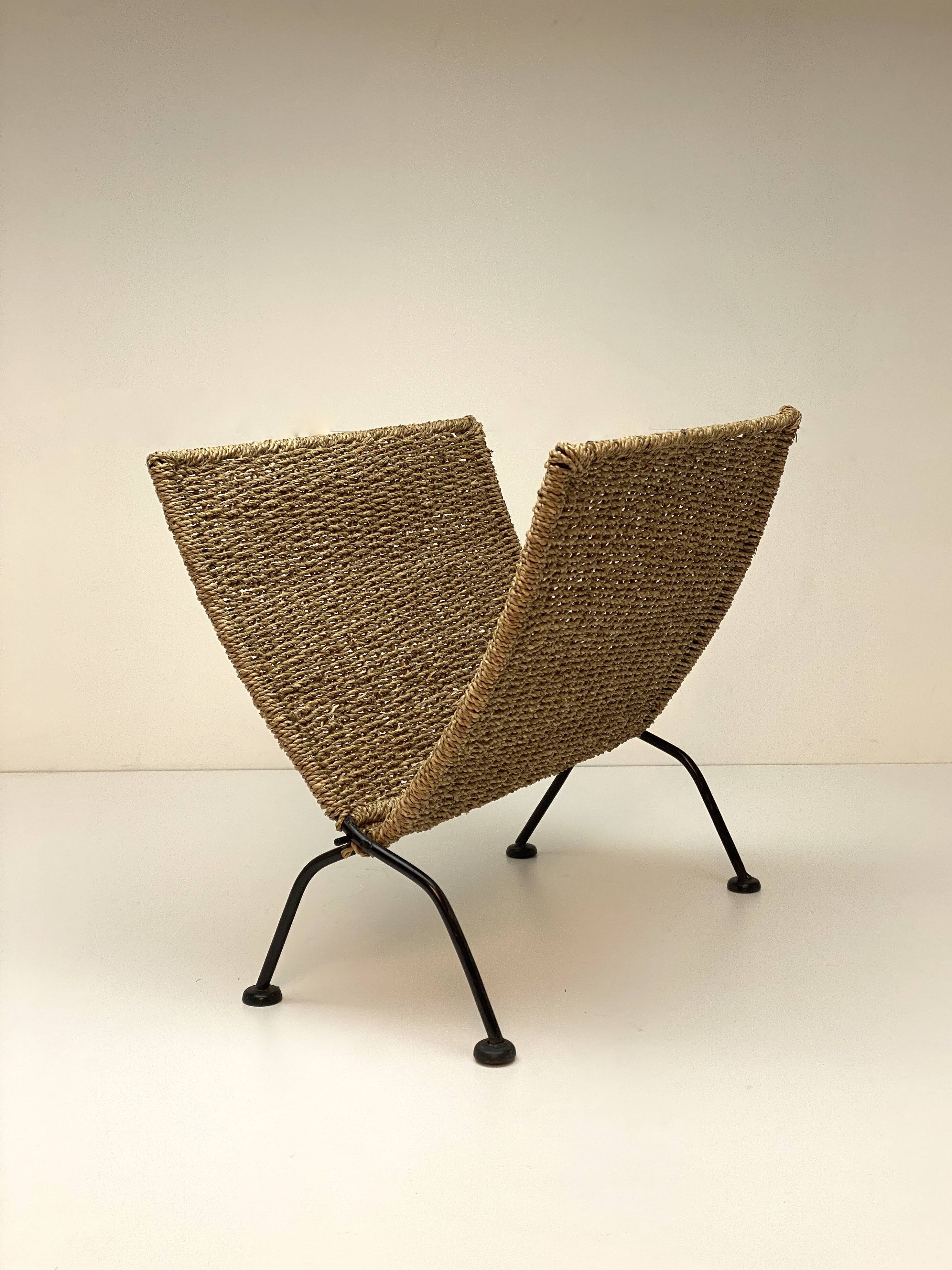 Vintage woven rope folding magazine rack with black metal frame, 1960s