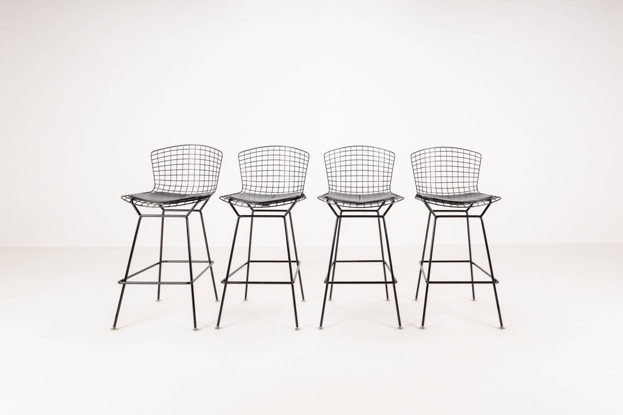 Set of 4 barstools by Harry Bertoia for Knoll, 1980