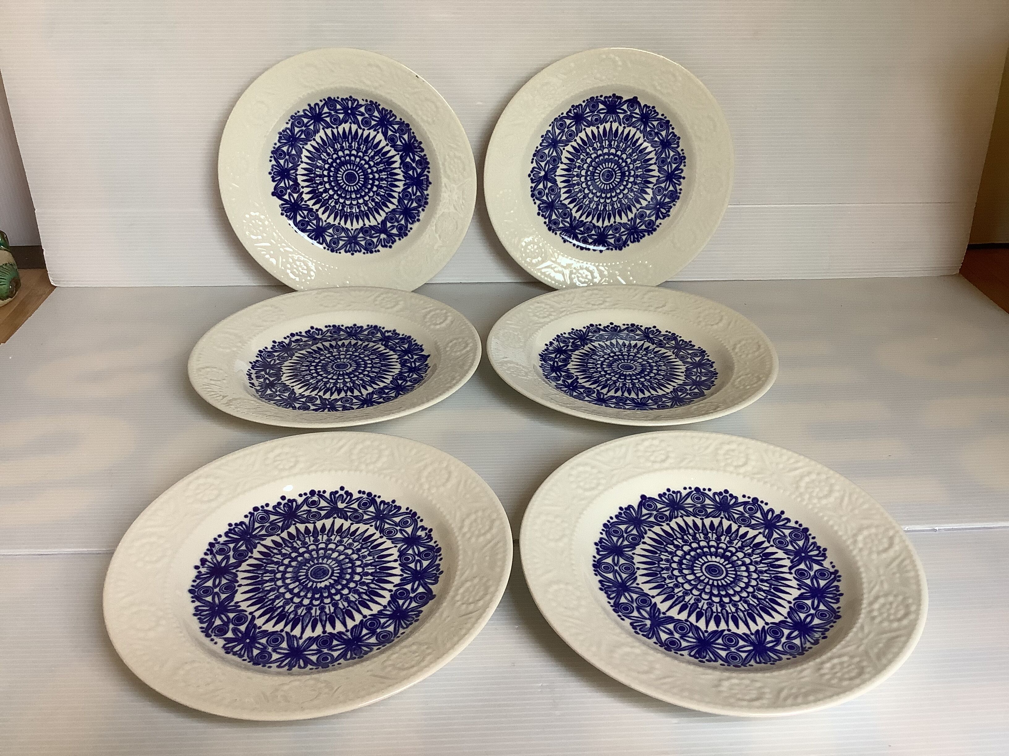 Set of 6 plates Boch La Louvière Belgium