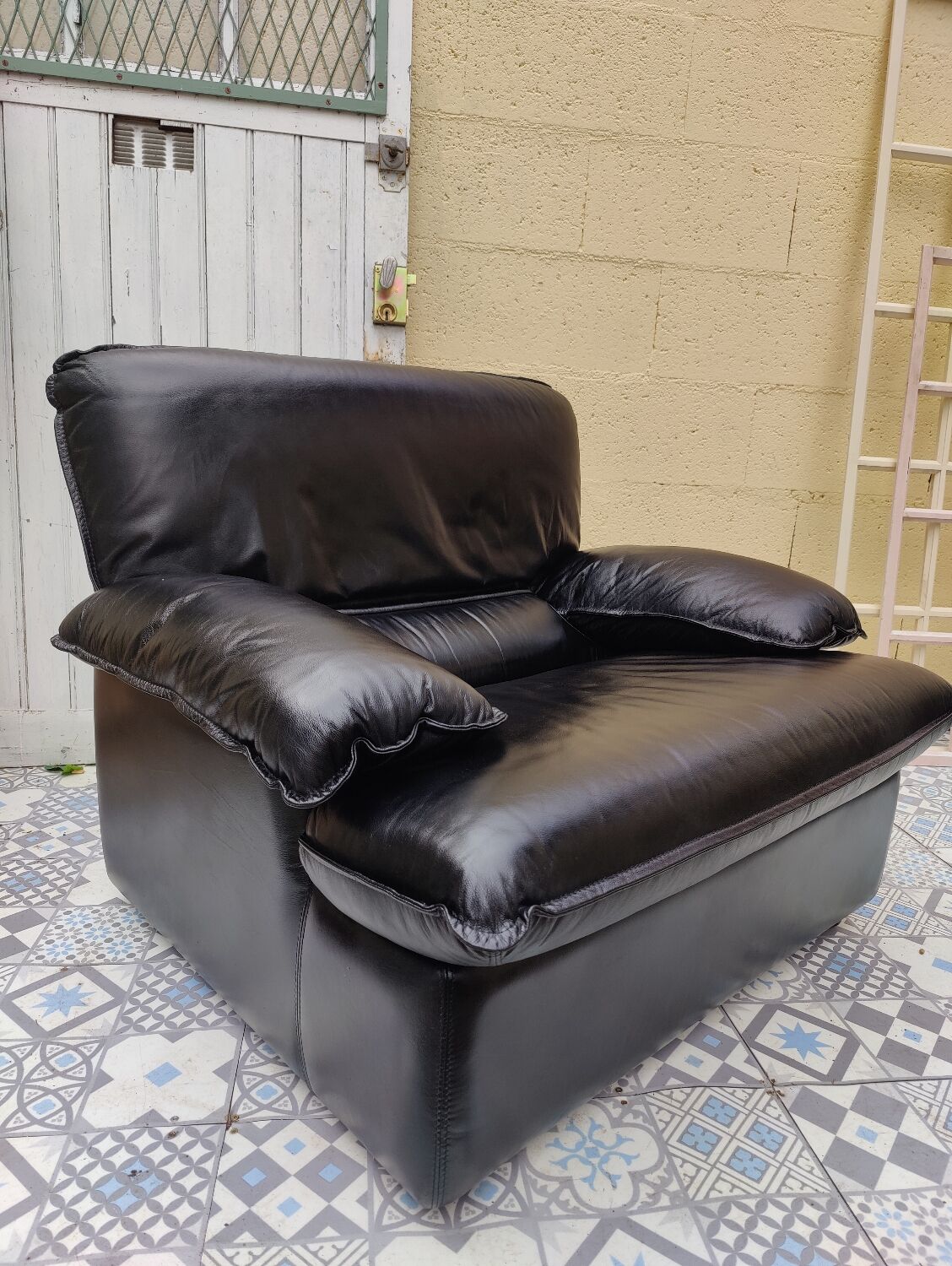 Vintage convertible leather armchair