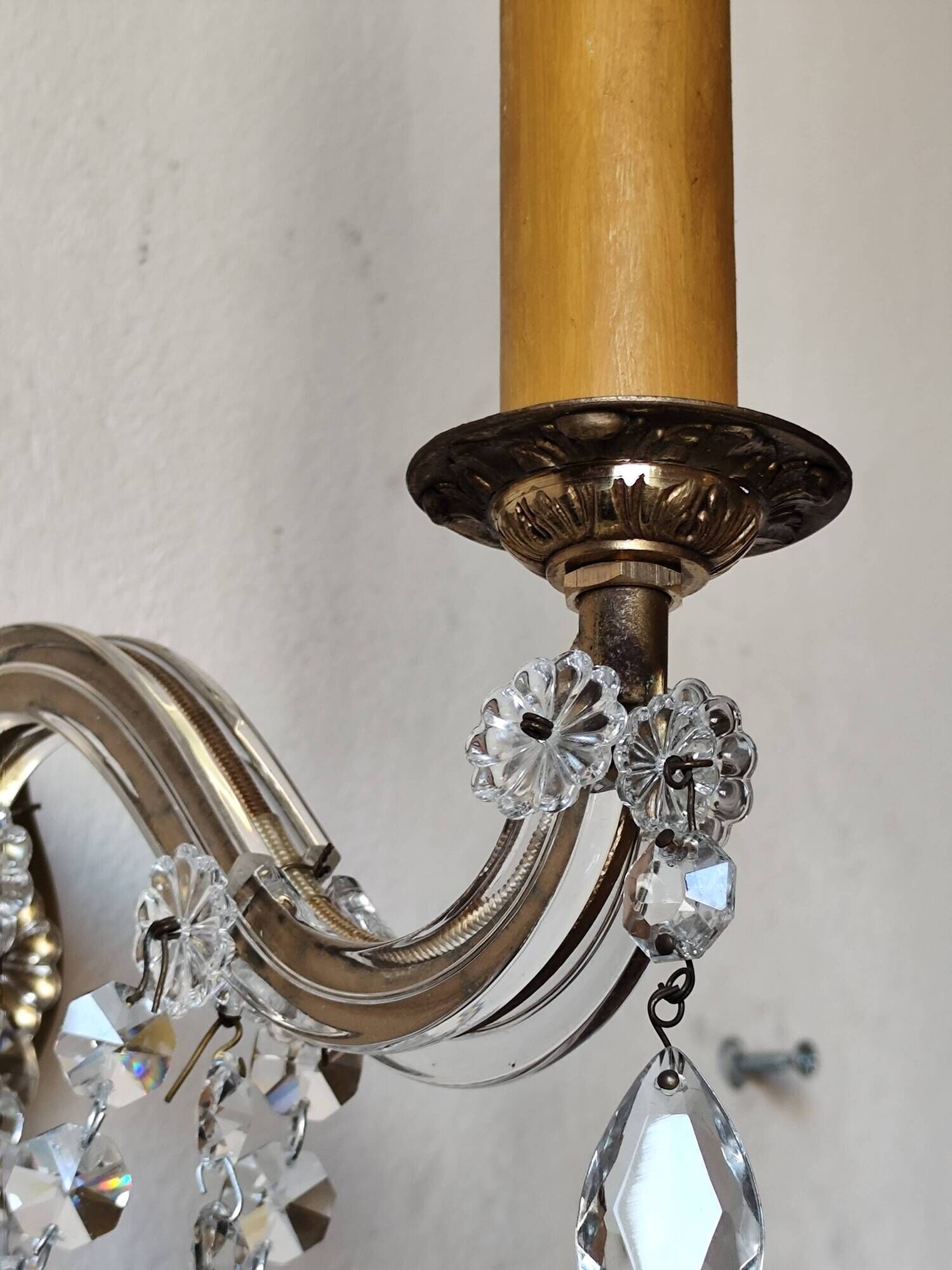Venetian wall sconce, glass sconce, brass, pendants.