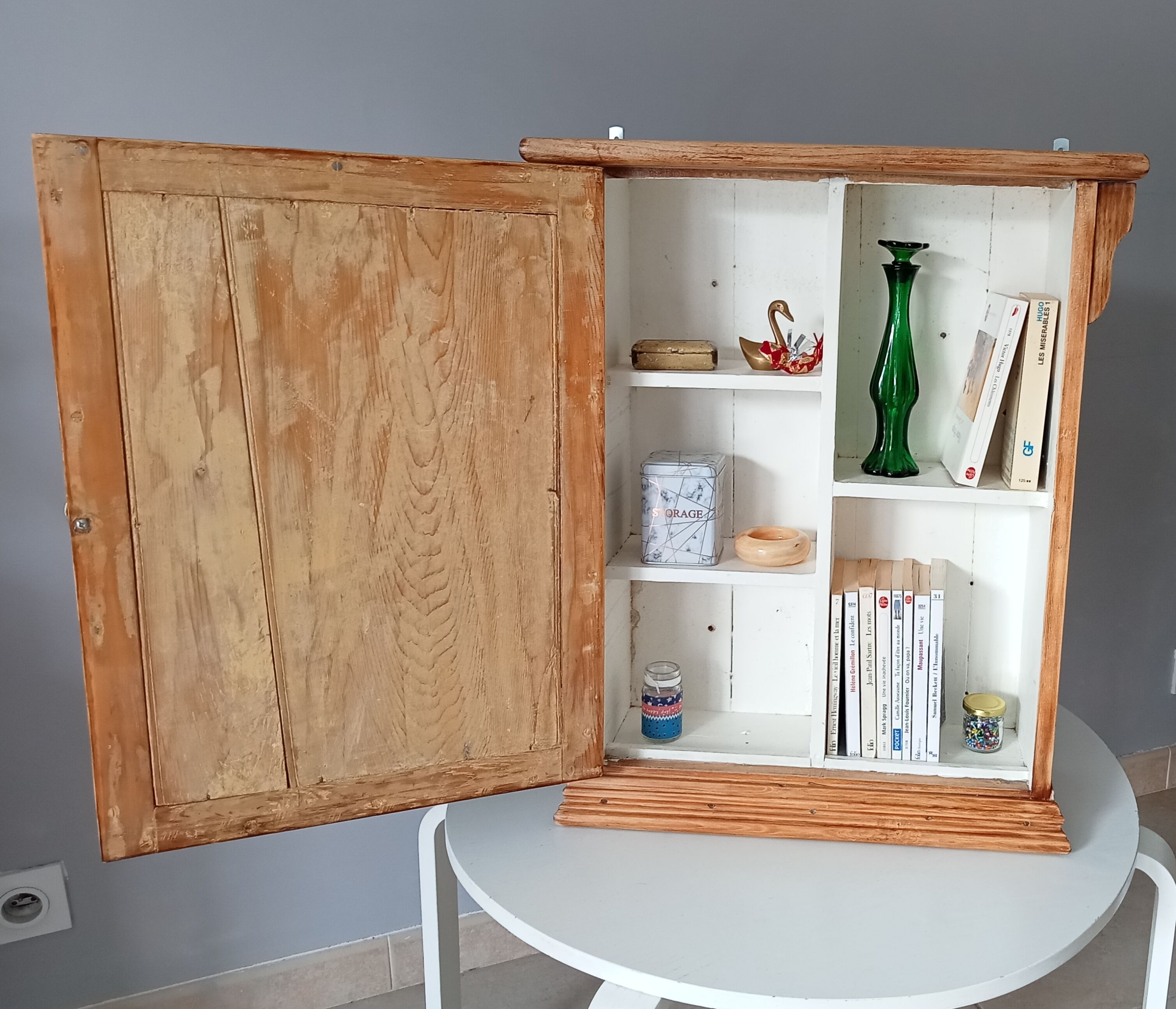 Art Deco medicine cabinet 40s/50s