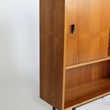 Vintage Nussbaum Vitrinenschrank Highboard Md-Century 1960er