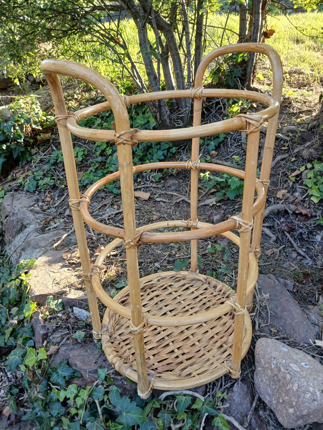 Wicker laundry basket