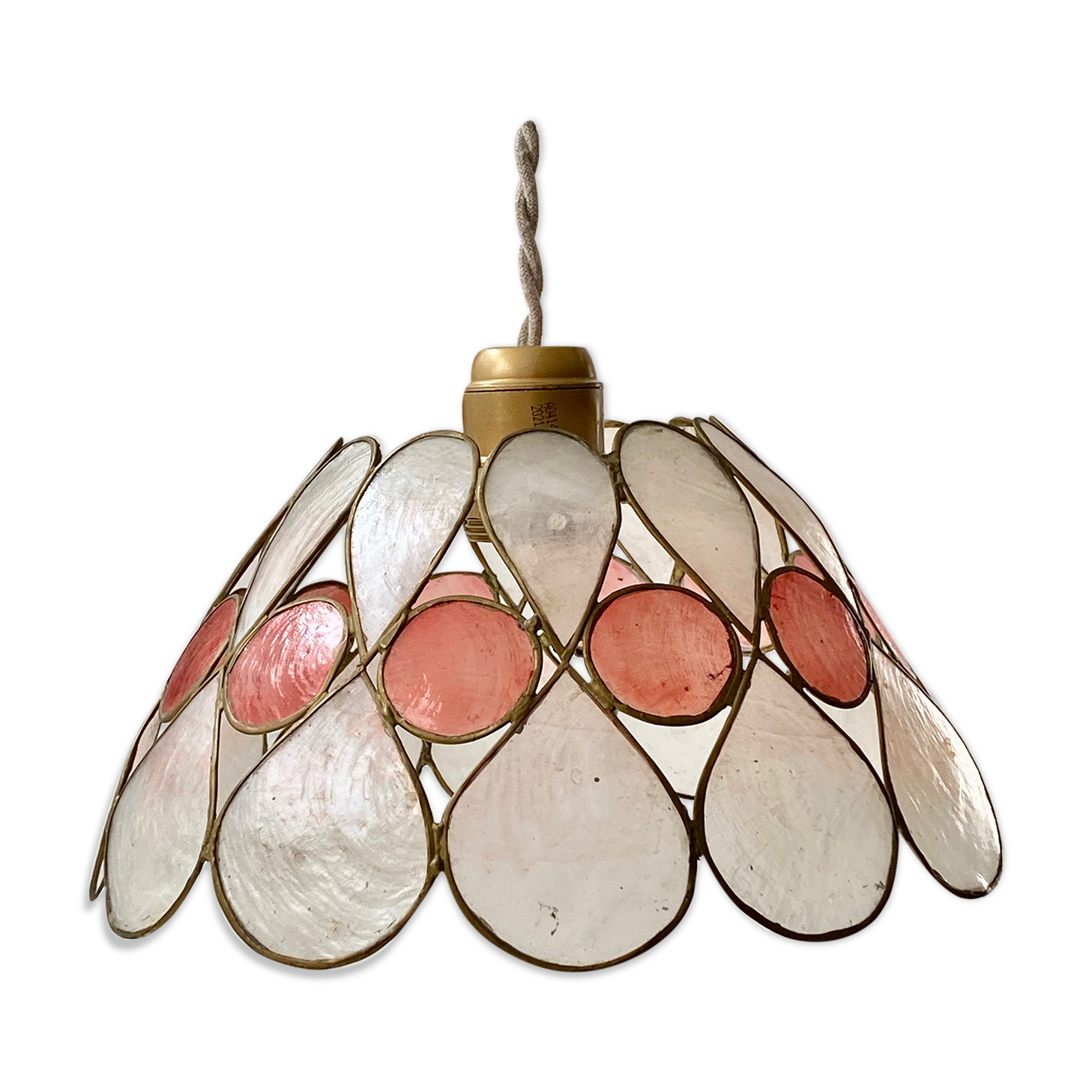 Vintage flower suspension