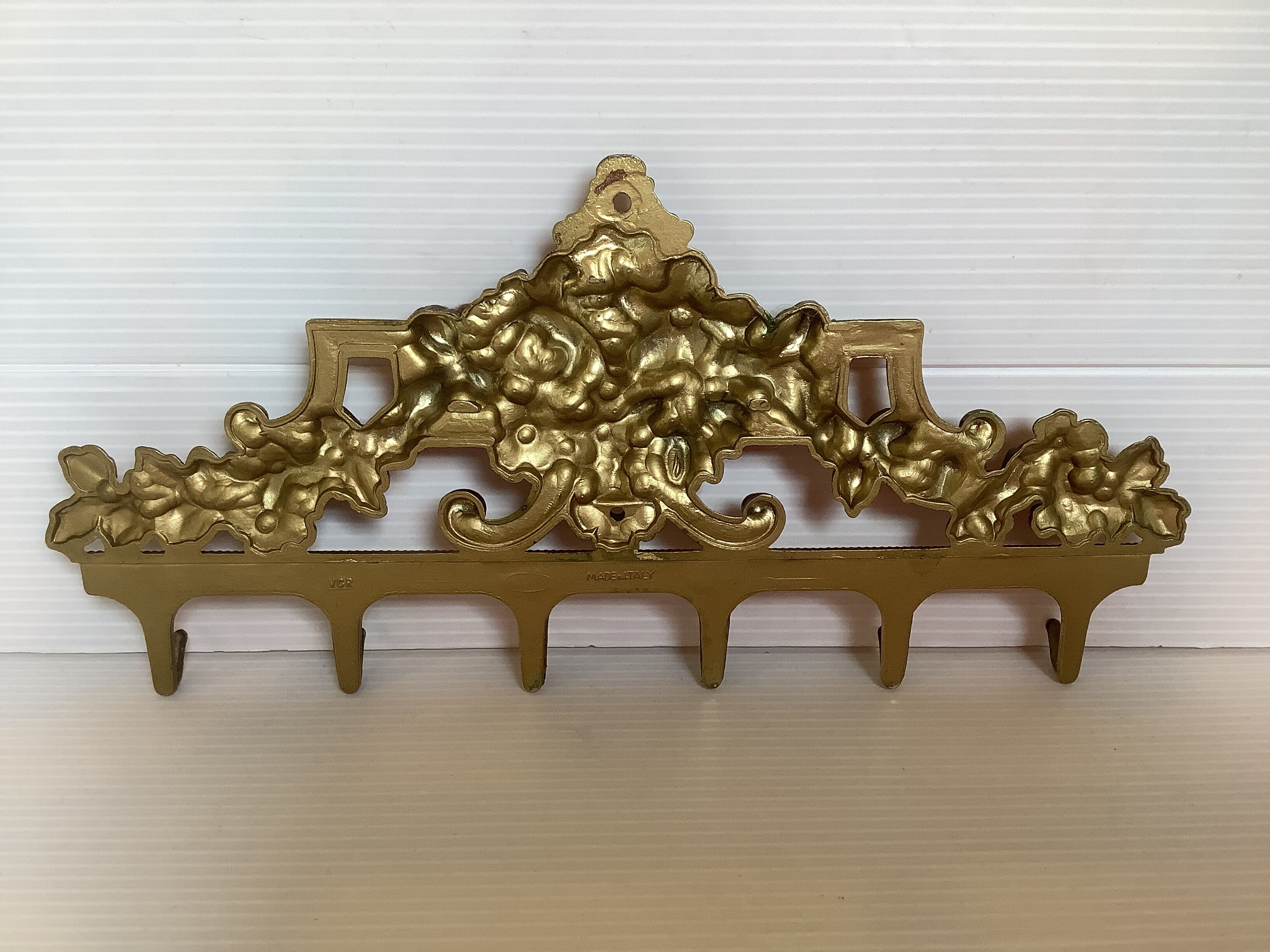 Key hanger key ring door tea towels gilded metal Italy