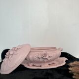Soupière décorative en faïence relookée rose poudré