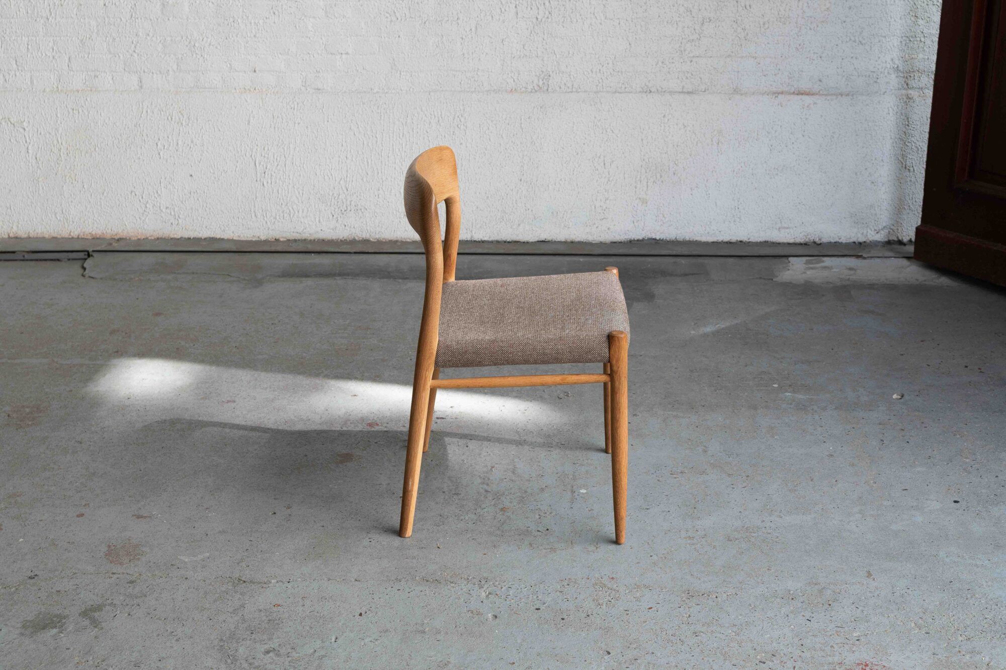 Set of 4 dining chairs 'model 75' by Niels Otto Moller
