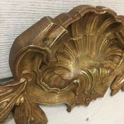 Fronton coquille en bronze