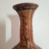Ancien vase ethnique