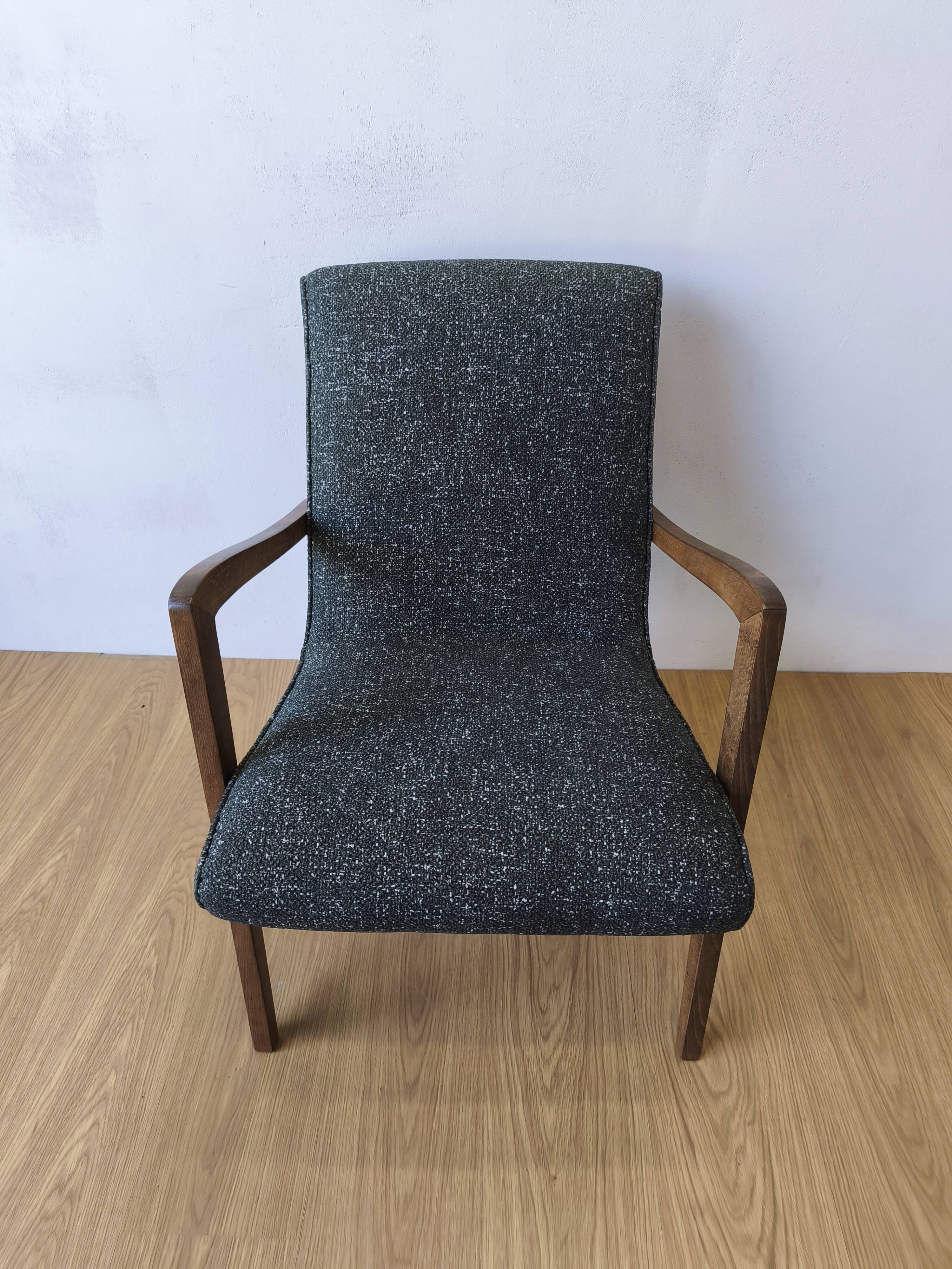 Fauteuil design type 300-138 Pologne années 70.