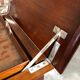 Table de bar anglais en acajou Mapple & Co