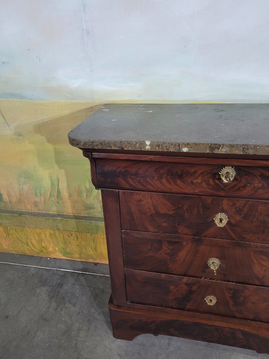Small mahogany Louis Philippe chest of drawers