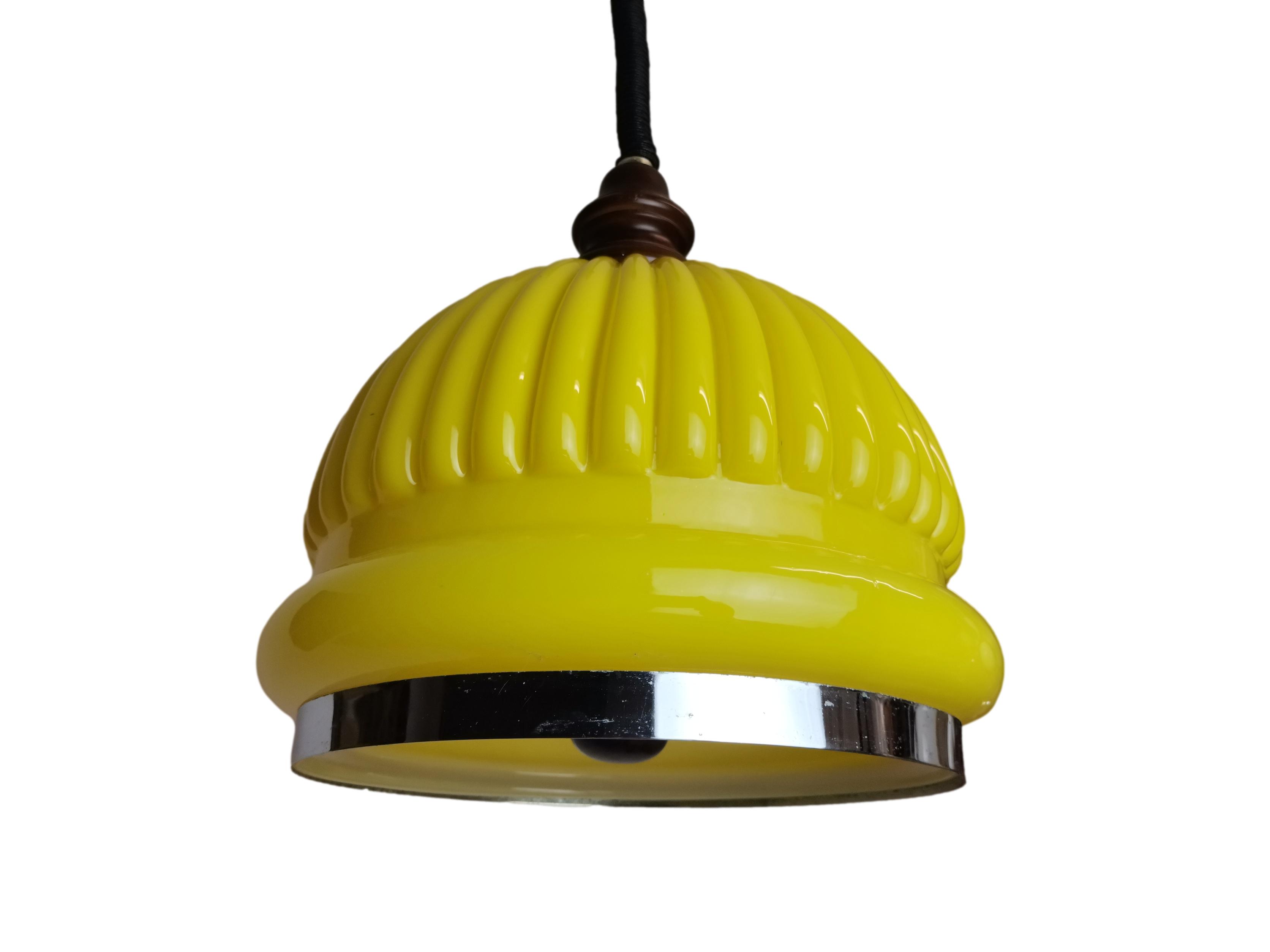 Yellow ribbed glass pull down hanging lamp 1970s