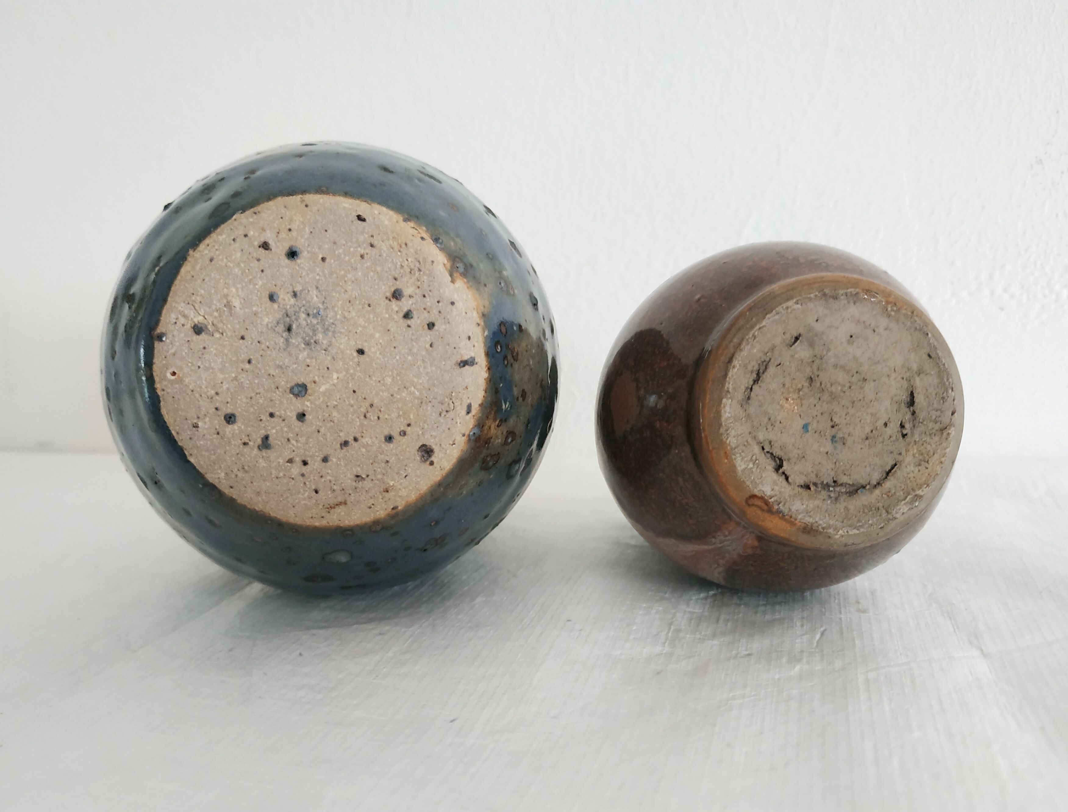 Set of two vintage terracotta vases