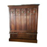 Wall coat holder