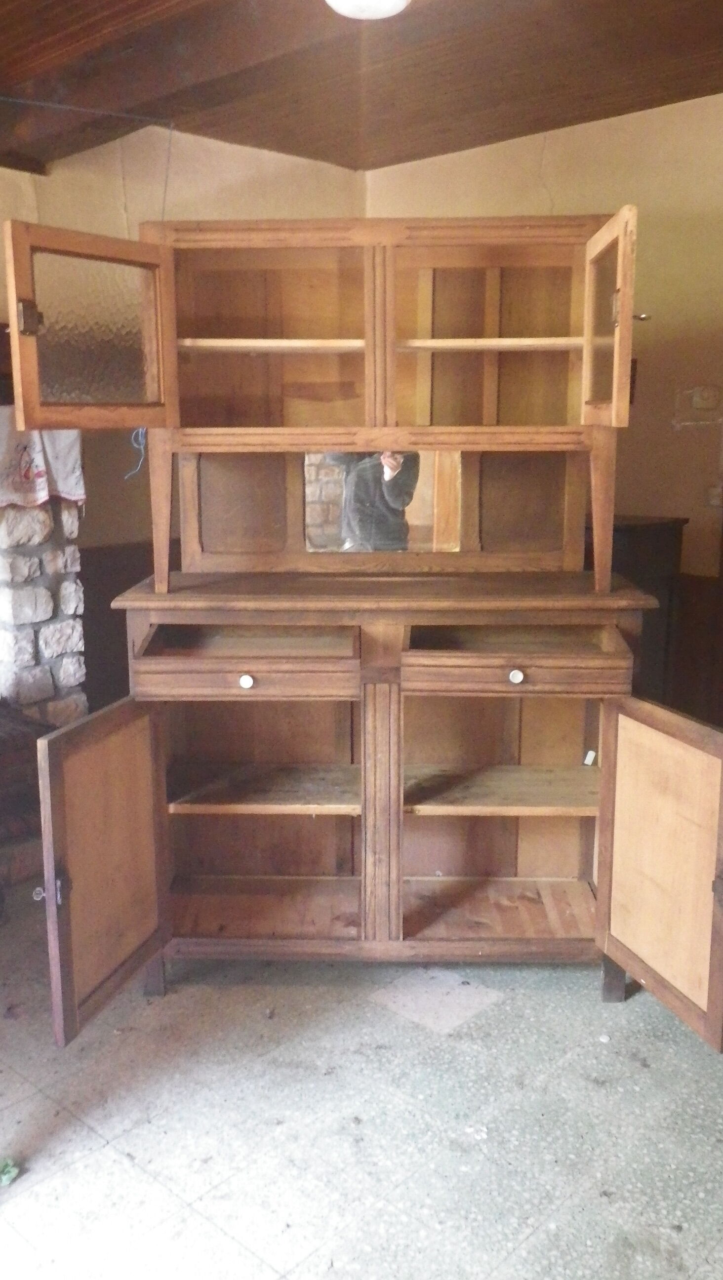 Kitchen furniture