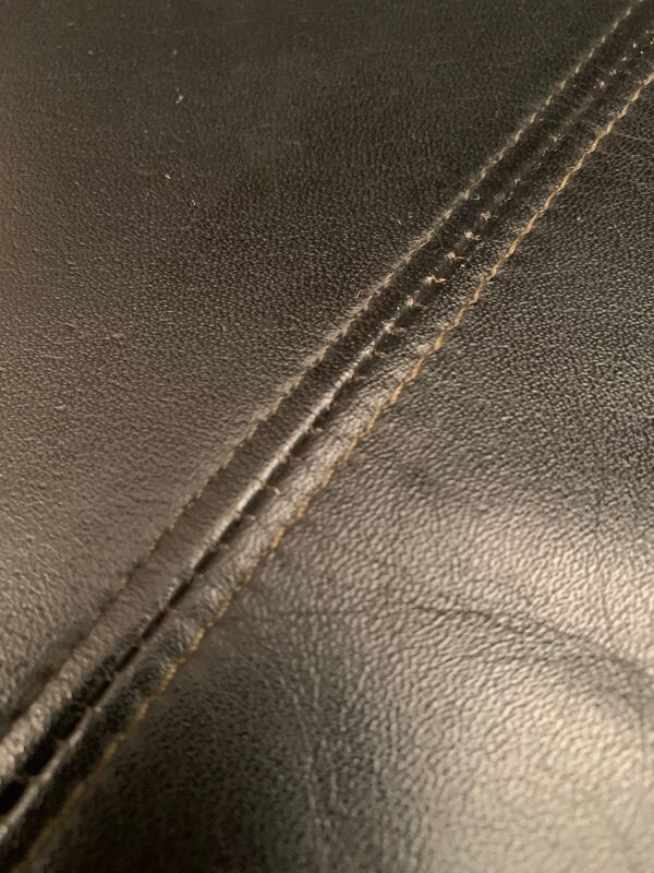 Fauteuil zen avec repose-pieds conçu par claude brisson, ligne roset, france, années 1980