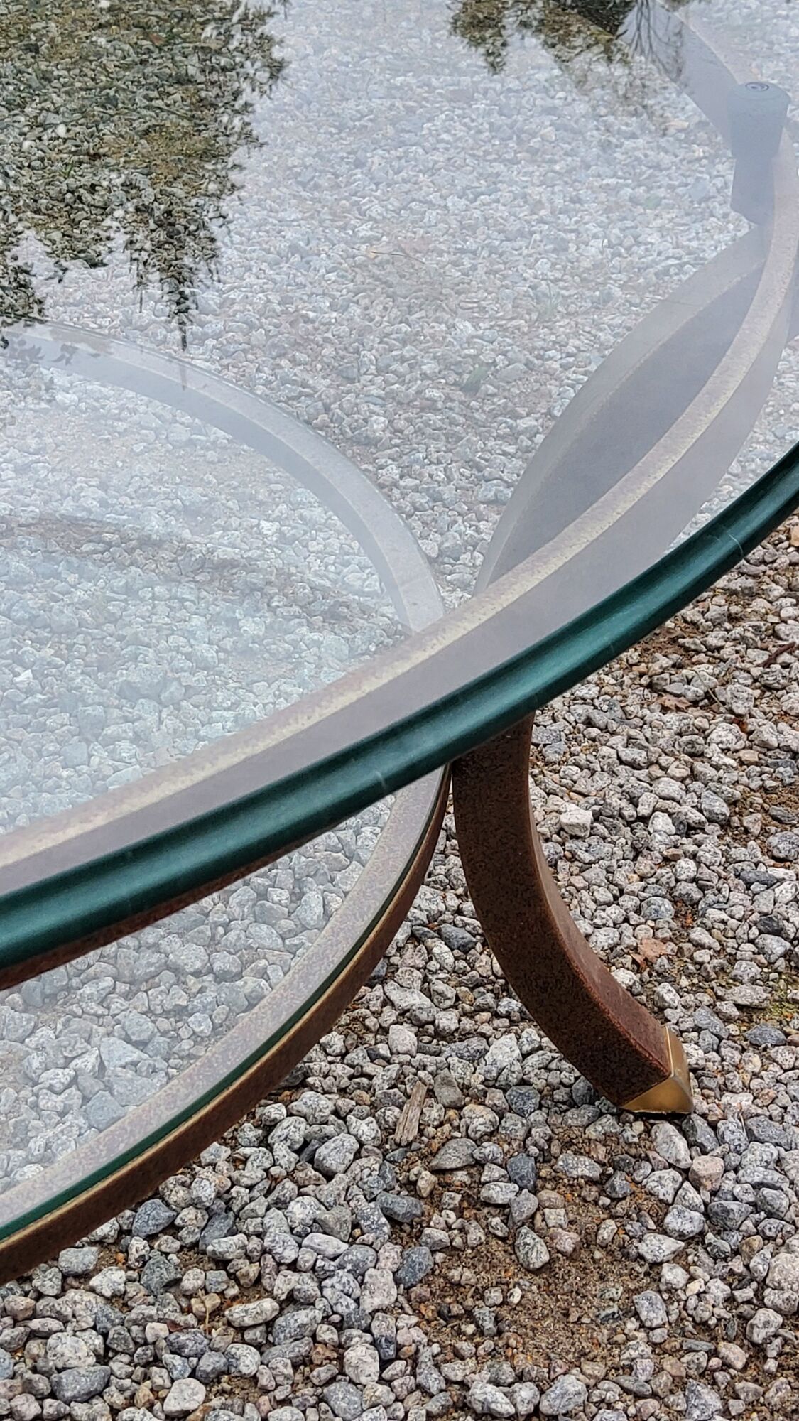 Round coffee table Perre Vandel Villa d'Este double tops in glass base gold metal